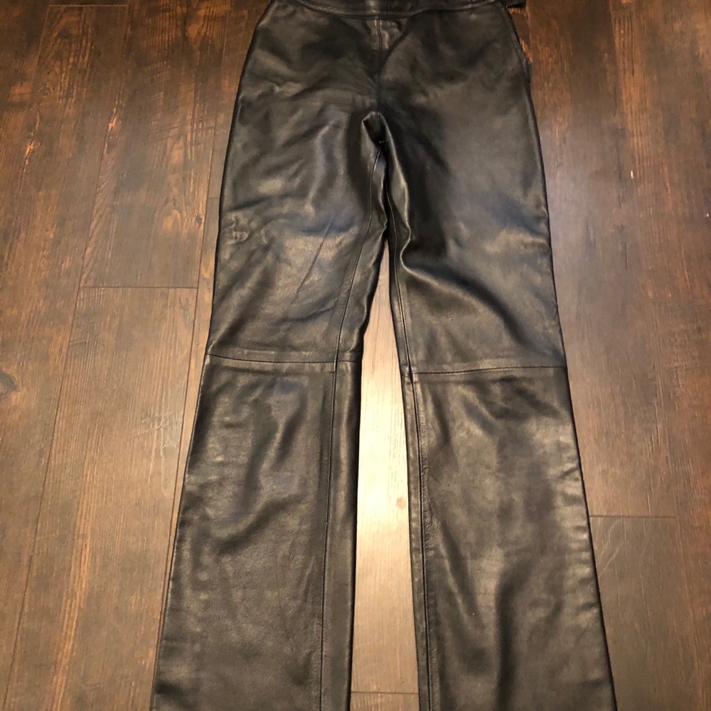 leather pants great for a stylish winter/fall look